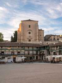 🏛️🍷 “Timeless Charm in a Circle: A Slow Day in Chinchón” 🇪🇸✨