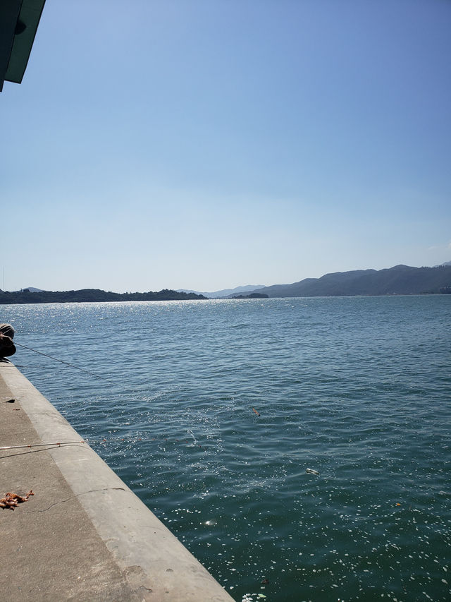 Hong Kong | A Magical Departure from the Pier