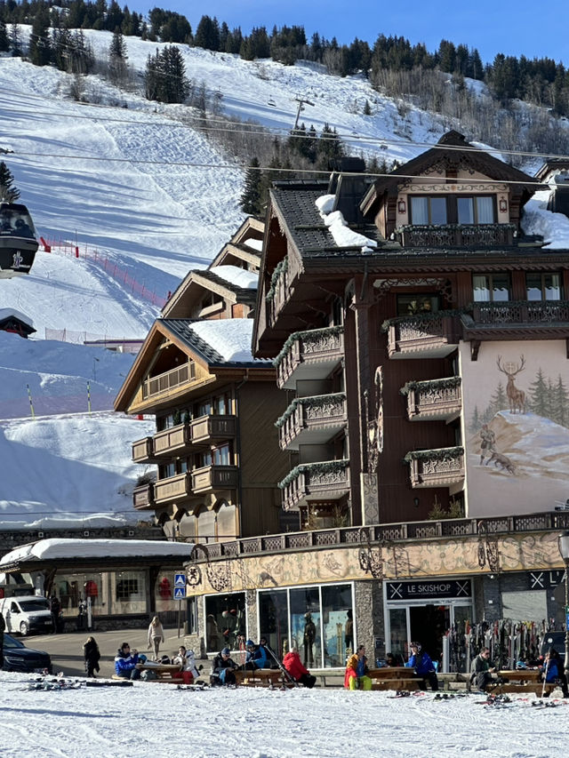 ❄️ The Pinnacle of Alpine Luxury 🏔️