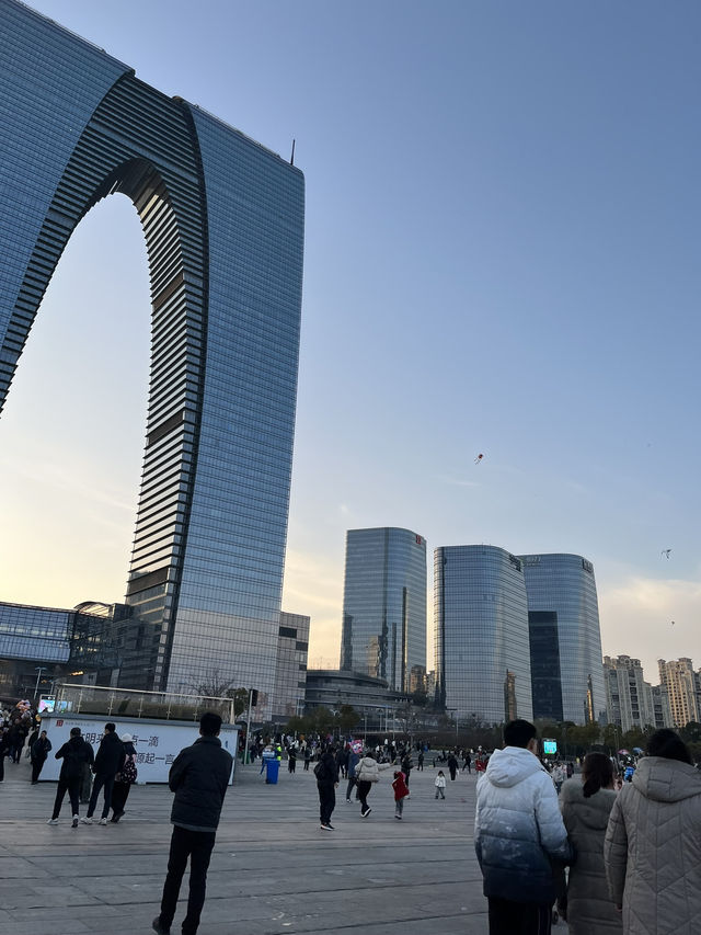 Suzhou in 24 Hours!! ⛲️🏞️🧧A Whirlwind Tour of Canals and Gardens