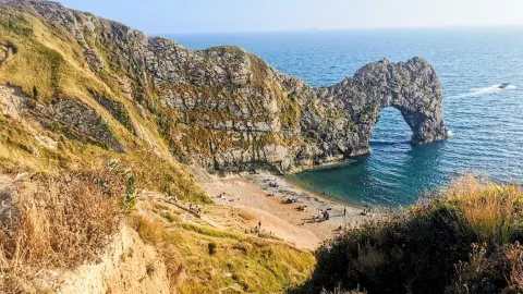 【イギリス絶景】海岸沿いの必見スポット、ダドル・ドア！ — traveler post in Wareham