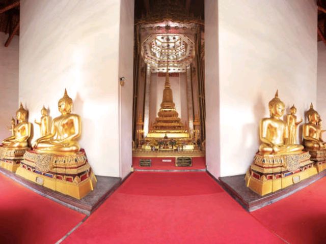 Exploring the Mystique of Wat Mahathat!🇹🇭