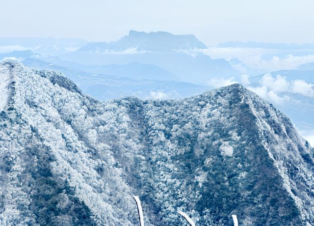 銀裝素裹的壺瓶山，美得純粹！