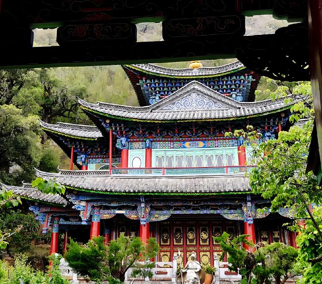 丽江黑龙潭公園：古城中的翠綠明珠