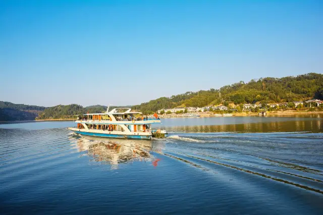 Joker Xue's Tour at Sanming Station || Travel Guide Around