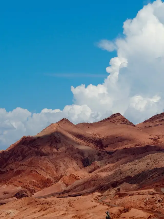 Xinjiang·Turpan | The ancient road is long, the oasis remains