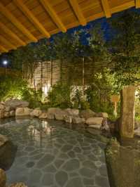 🌸 Kyoto's Hidden Gem: Luxurious Onsen Hotel Experience 🏯✨