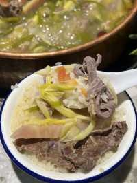來麗江必食的酸湯牛肉火鍋!!!!