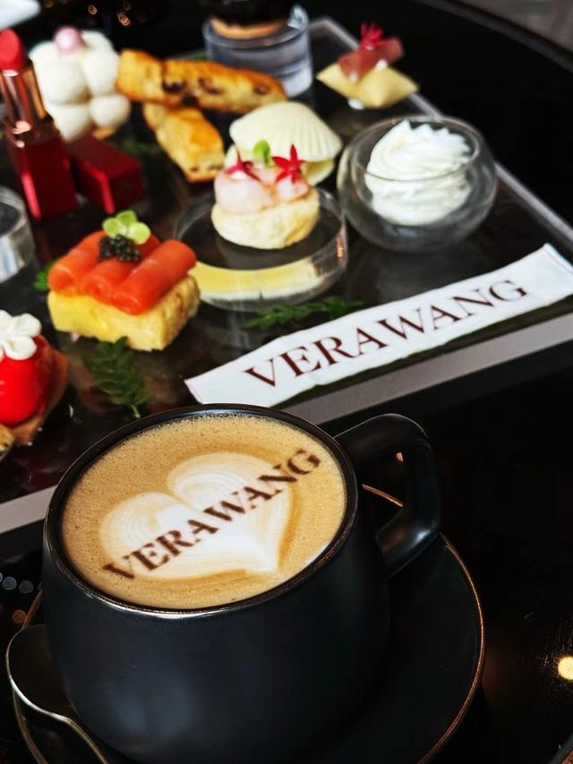 北京索菲特大酒店與VERA WANG聯名下午茶太夢幻了。