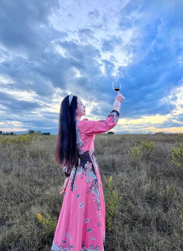 露喜龍，致敬詩意，致敬時光。