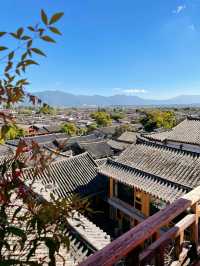 麗江古城當然要住有風的地方～。