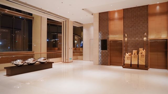 能俯瞰順峰山公園全景的順德地標酒店