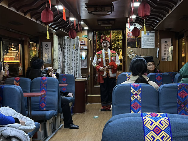 Two Rivers and Four Lakes Night Cruise 🇨🇳 