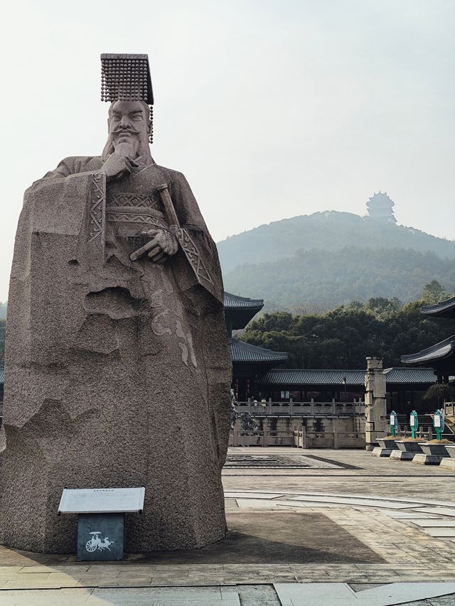 登上仁皇山觀賞長河落日圓