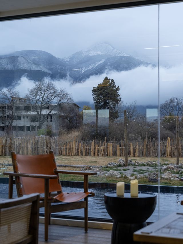 為了雪山美景！專程飛一趟麗江，美哭了😭