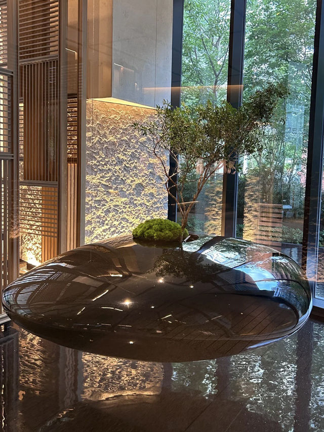 摩登庭園中的靜謐逸居：大阪四季酒店