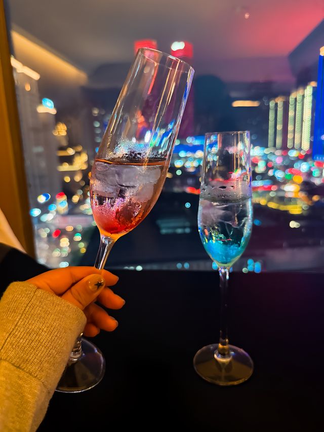 暗黑風酒店 可望見雙子塔