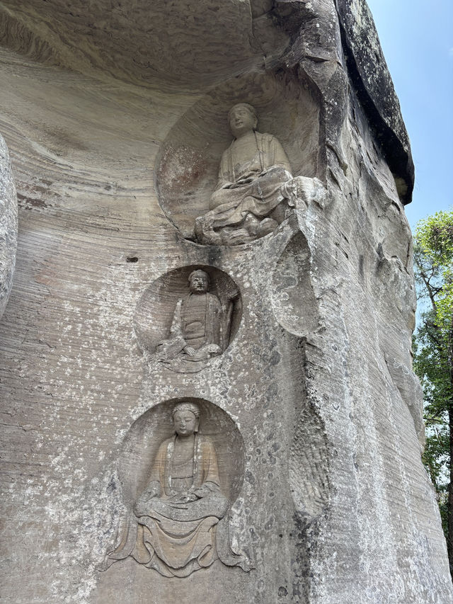 【四川・安岳】風化が美しい茗山寺