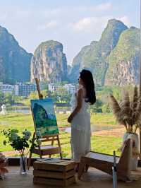 陽朔呢扇窗，讓我住進咗山水畫裏面