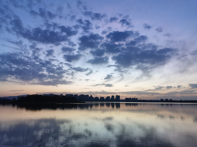 在美曼，邂逅一場湖光日光之約