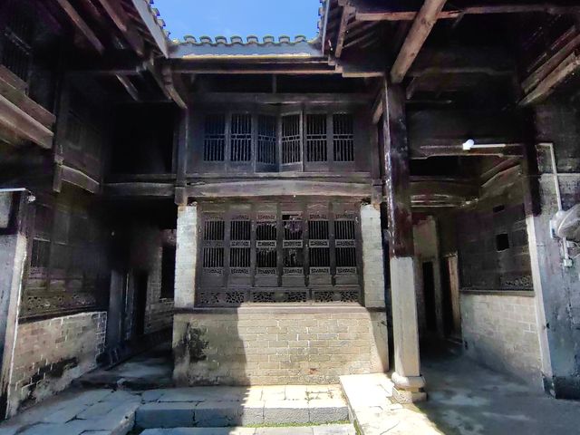 湖北崇陽回頭嶺村汪家老屋