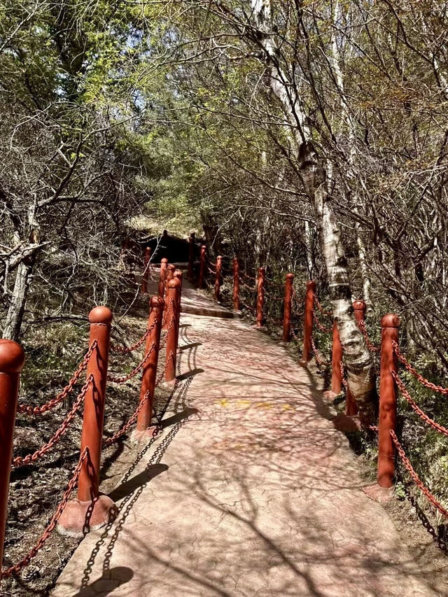 赤壁丹霞中，尋一場歲月遺落的炙熱