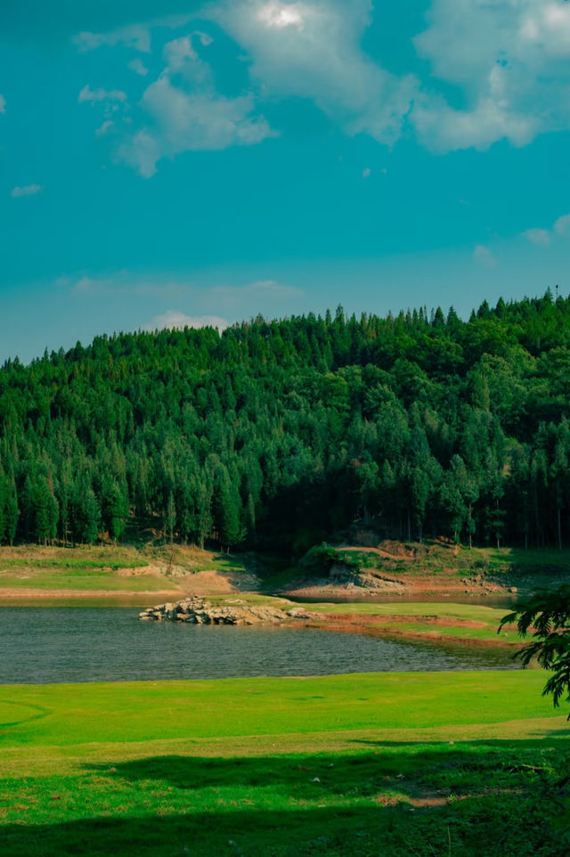 滇東秘境!曲靖深秋隱藏玩法上線,山水文化一鍵全含! 滇東秘境!曲靖深秋隱藏玩法上線,山水文化一鍵全含!