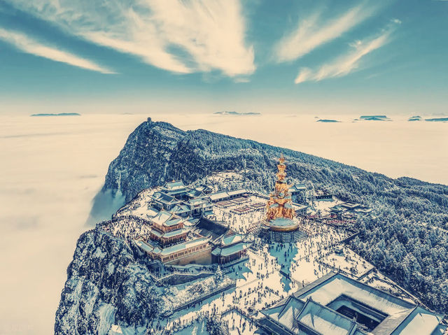 中國8大冰川雪山打卡攻略！每一幀都是壁紙級大片  四川-達古冰川 離城市最近的冰川！坐纜