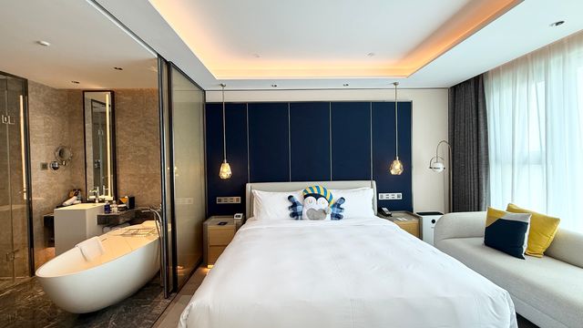 有朋自遠方來 朋友來找我西安玩 帶她住的是西安經開voco酒店 第一次接觸voco酒店 