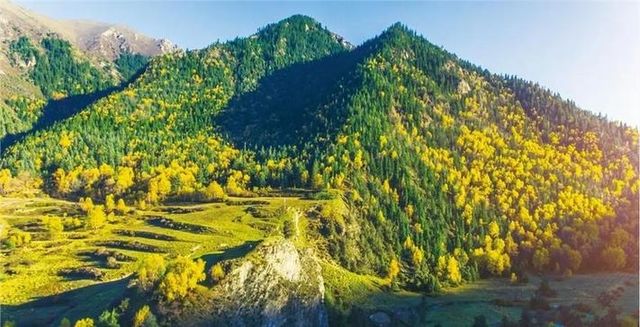 【藏在青海的“淨土”——黃南藏族自治州！一場心靈洗禮與絕美風光的終極體驗等你來探索！】  嘿，熱