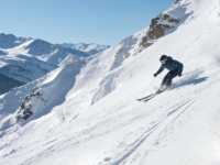 Northeast China Skiing: Powder Paradise & Ice-Fire Adventures You Can’t Miss!