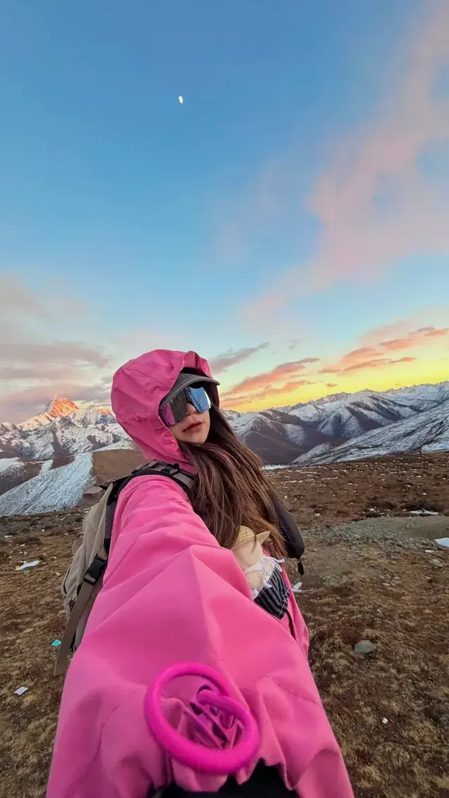 原來冷嘎措的日照金山 才是川西頂流！！！