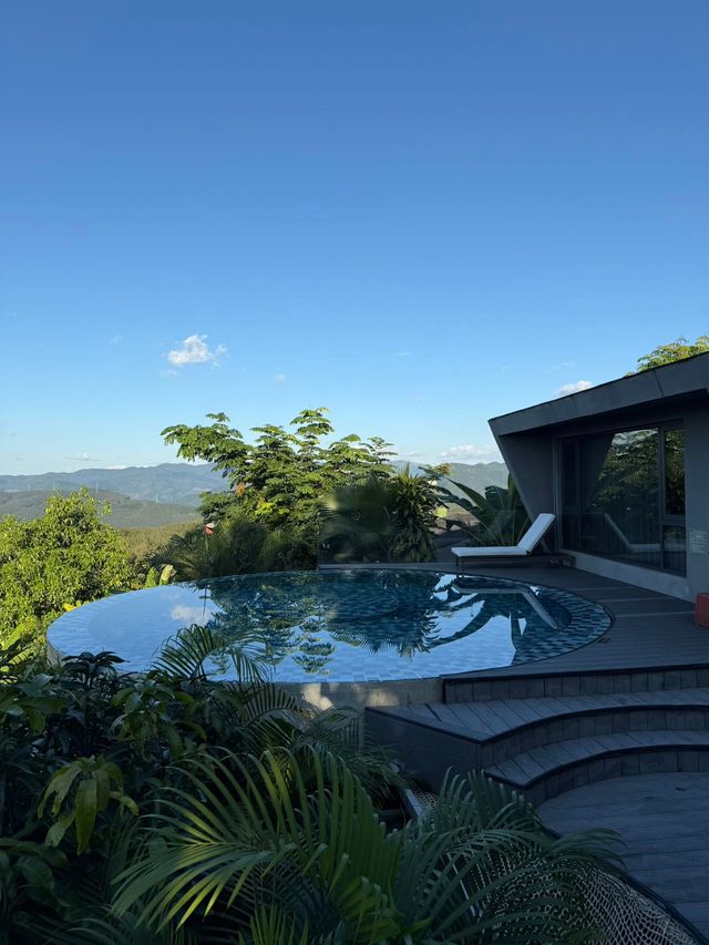 版納野奢明星同款鬆弛感拉滿 版納野奢明星同款鬆弛感拉滿