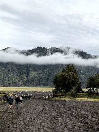 ไปเที่ยวภูเขาไฟโบรโม ประเทศอินโดนีเซีย ฤดูหนาวนี้! 😎