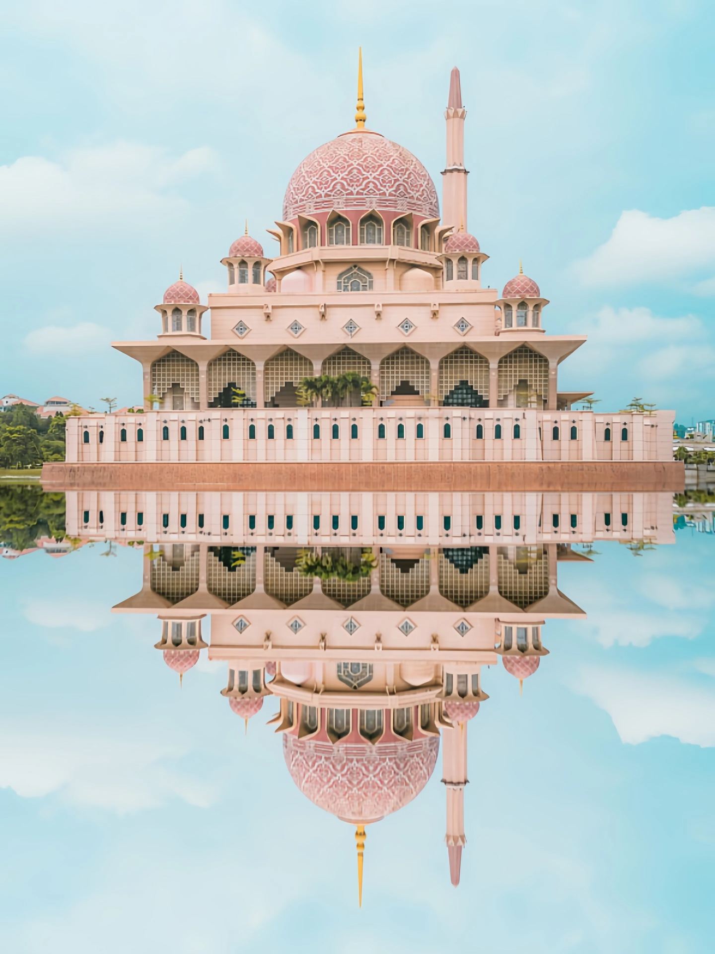 Refusing to rush through a superficial tour, a customized Singapore-Malaysia trip is the right way to explore