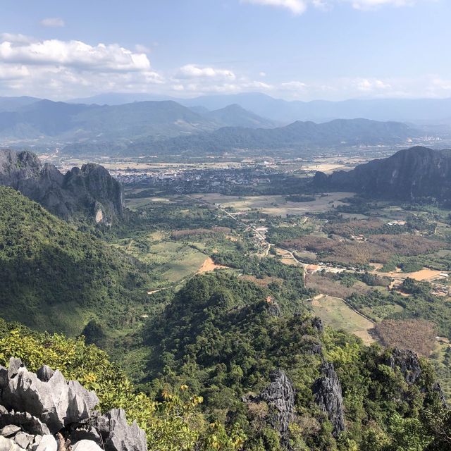 the best viewpoint in Vang Vieng 