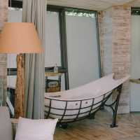นอนวิลล่าสุดหรู บนเกาะยาวน้อย thee house villa
