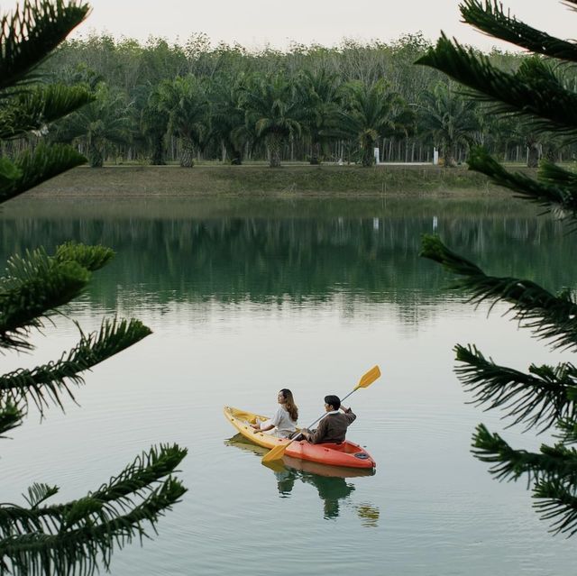 Behind The Mountain Camping & Café-LAKE VILLA