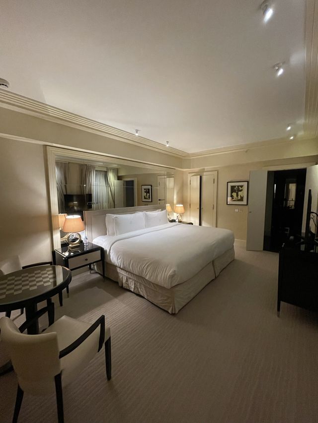 Prince de Galles, Luxury Collection Hotel