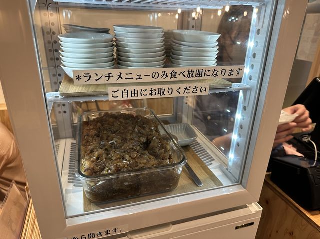 福岡・博多。松浦産のアジが食べ放題の定食アリ。博多駅地下グルメ『山陽食堂 博多駅地下街店』