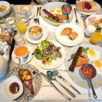 Review โรงแรม Oriental Residence Bangkok