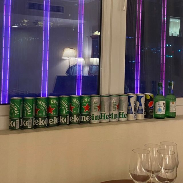 호치민 안의 유럽. 그랜드 사이공