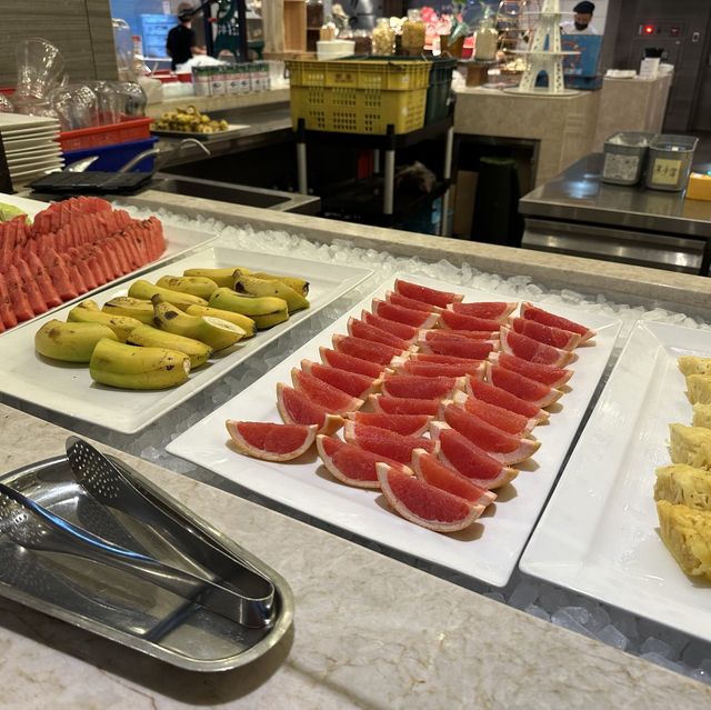 台北萬華吃到飽！凱達大飯店 百宴自助餐廳！寬敞空間、不限時用餐！
