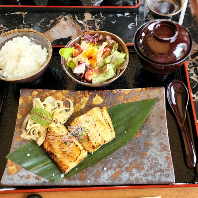 รีวิว ร้าน Ki IZakaya โรงแรมสินธร เคมปินสกี้