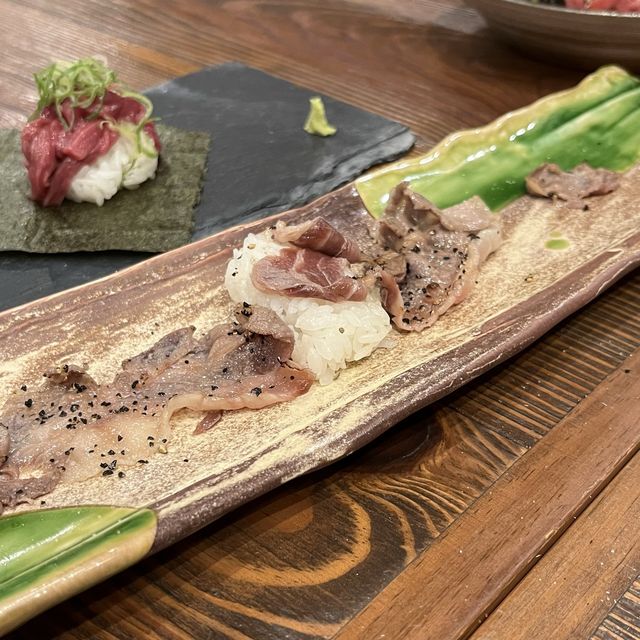 【大阪・十三】9/21オープンの馬肉専門居酒屋「大衆馬肉酒場 馬王 十三店」