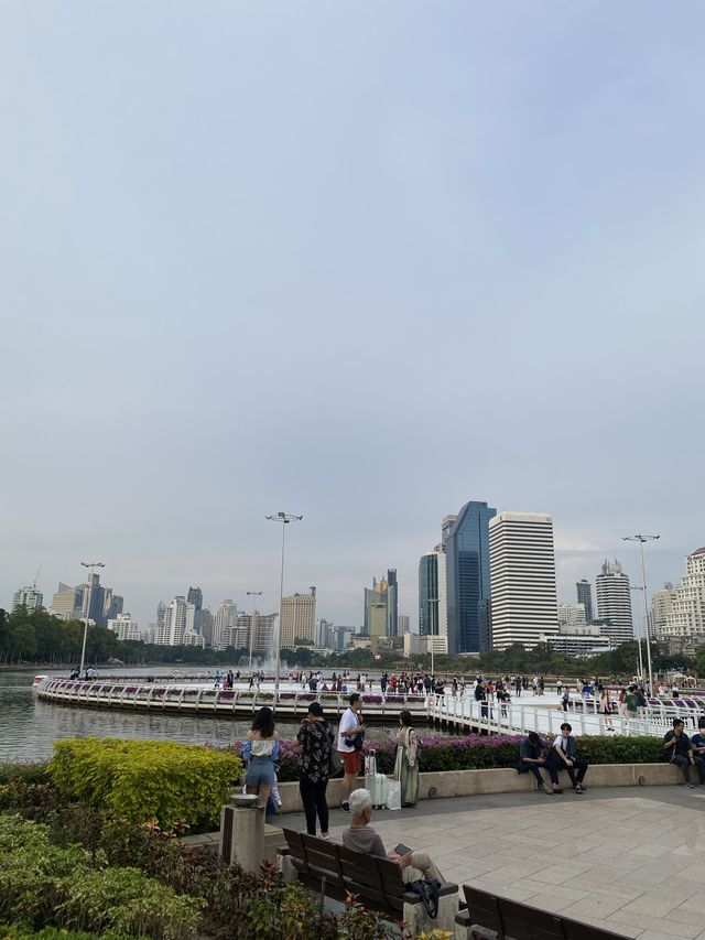 ถ่ายรูปสวนที่สวนเบญจกิติ 