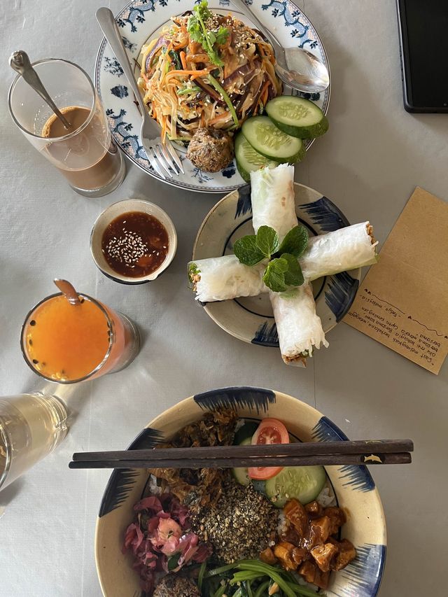 Halal / Vegan Food in SAPA Vietnam 😋