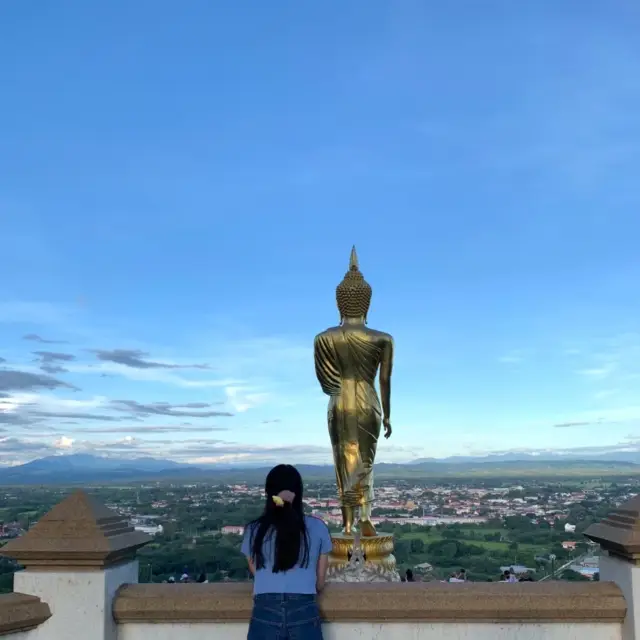 ชมพระอาทิตย์ตกดิน ณ วัดพระธาตุเขาน้อย @น่าน