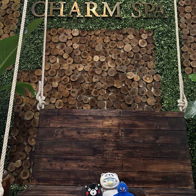 Charm Spa 熱石按摩和夜遊粉紅教堂
