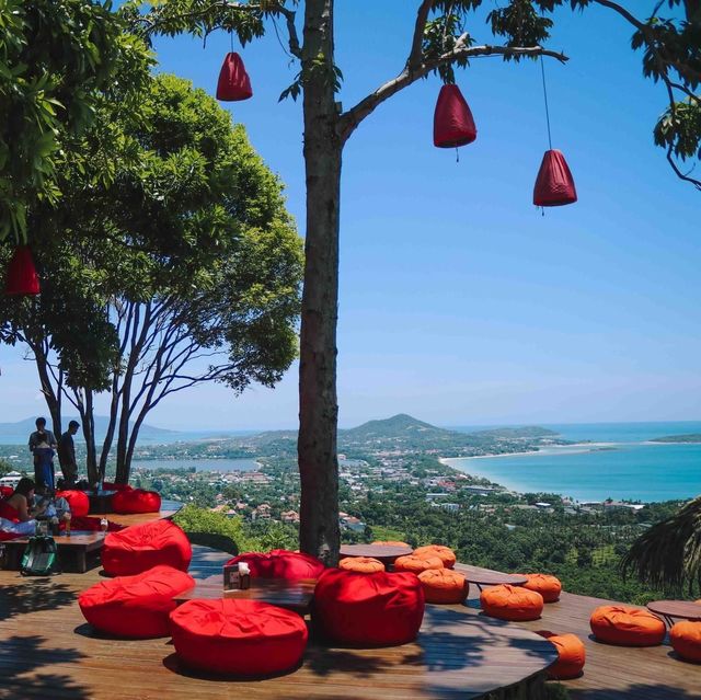 The Jungle Club ชมวิวเกาะสมุยแบบพาโนรามา